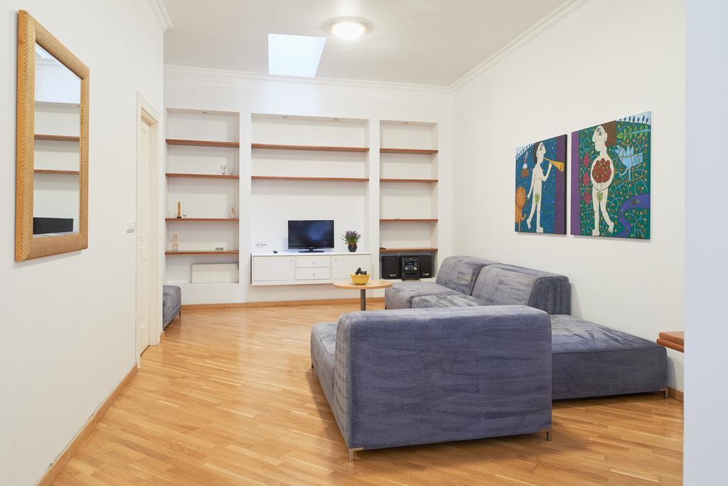 Rehouse- Didzioji 39 Apartment Vilnius Ruang foto